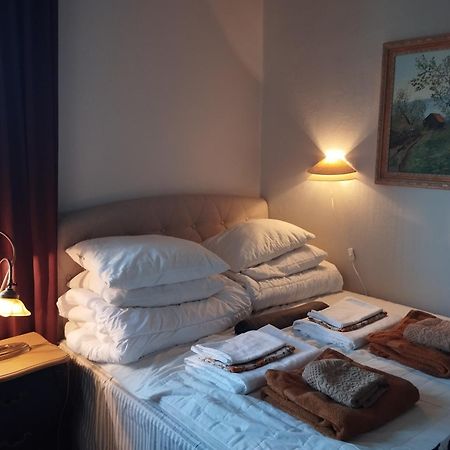 Centrala Stan- 2-Rums Gaestsvit, Perfekt Foer Kollegor Som Oenskar Separata Rum Umeå Extérieur photo