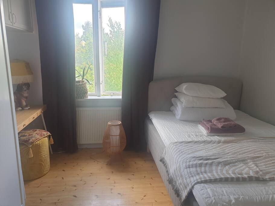 Centrala Stan- 2-Rums Gaestsvit, Perfekt Foer Kollegor Som Oenskar Separata Rum Umeå Extérieur photo