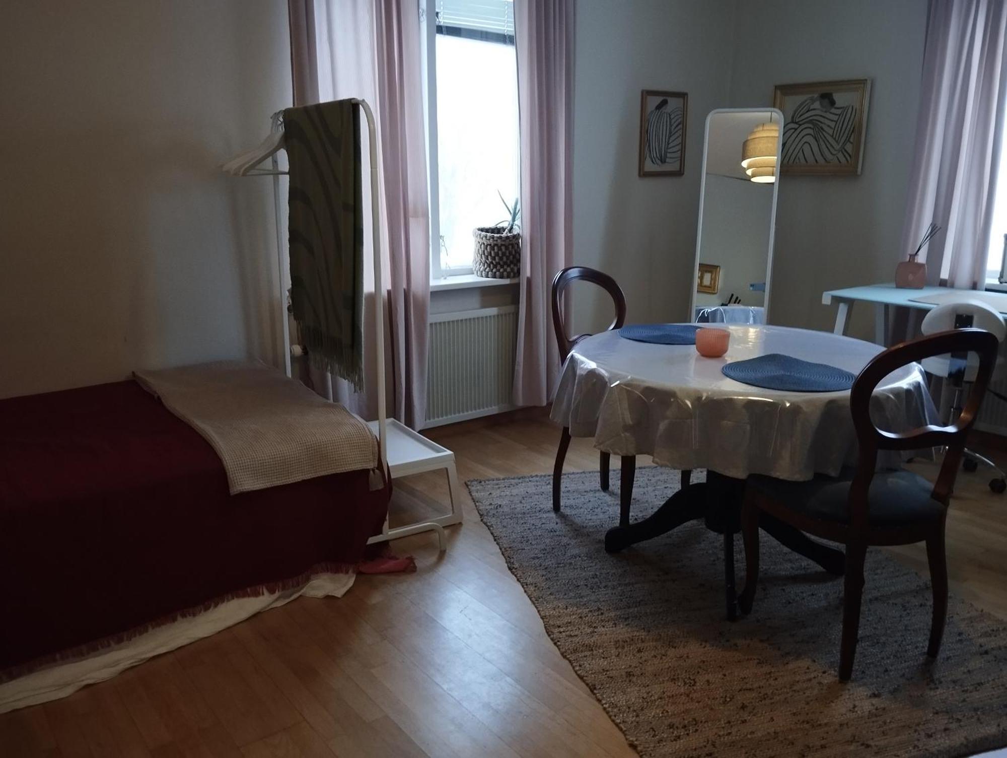 Centrala Stan- 2-Rums Gaestsvit, Perfekt Foer Kollegor Som Oenskar Separata Rum Umeå Extérieur photo